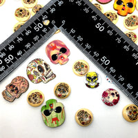 50x Mix Design Flowers, Butterflies, Animals etc.Wood Buttons for Craft & Sewing