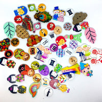 50x Mix Design Flowers, Butterflies, Animals etc.Wood Buttons for Craft & Sewing