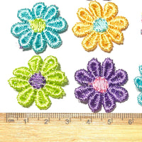 24x Multicolour Daisy Flower AC06 Embroidered 25mm Motiff Sew-On Applique Patch