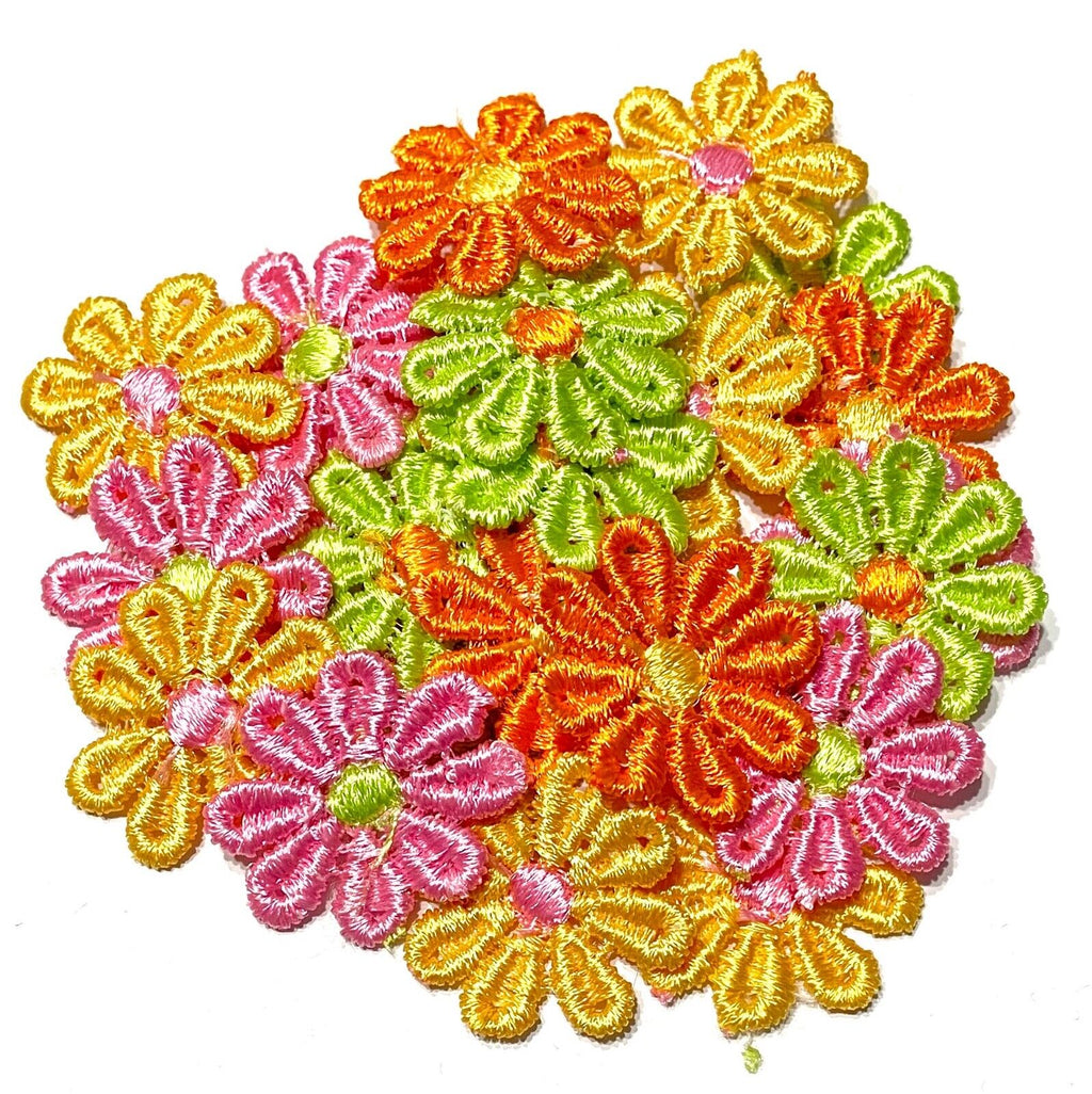 24x Multicolour AC09 Daisy Flower Machine Embroidered 25mm Sew-On Applique Patch