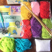 1x Crochet Your Own Creatures DIY Kit with 6 Random Colour Mini Yarn Balls